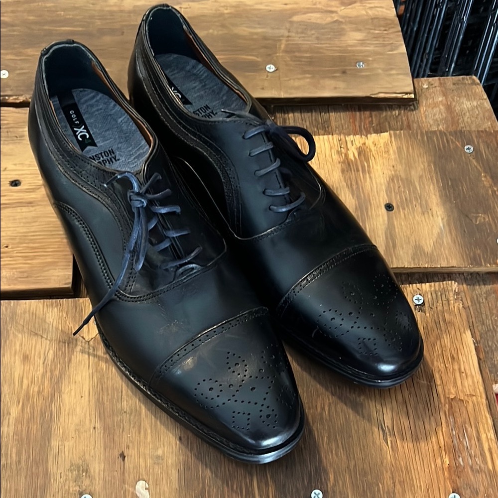 Johnston & Murphy Black Oxford Shoes Sleek Formal Design